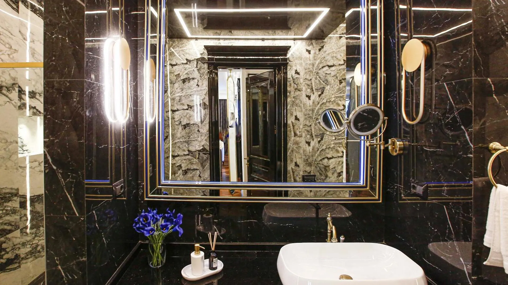 Luxury Baku Center Apt Apartment